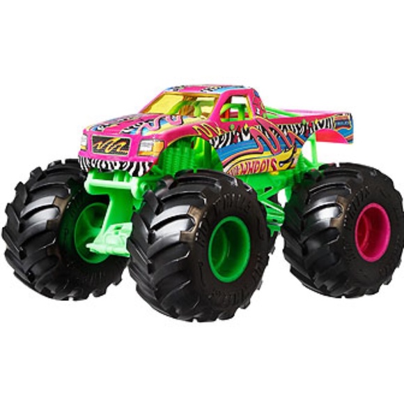 Hot Wheels Monster Trucks 1:24 Scale Torque Terror Truck Play Vehicle - Picture 4 of 4